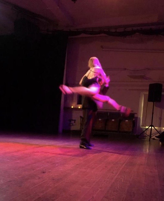 6e0002e3-96e9-4950-961d-befbc60aee5e